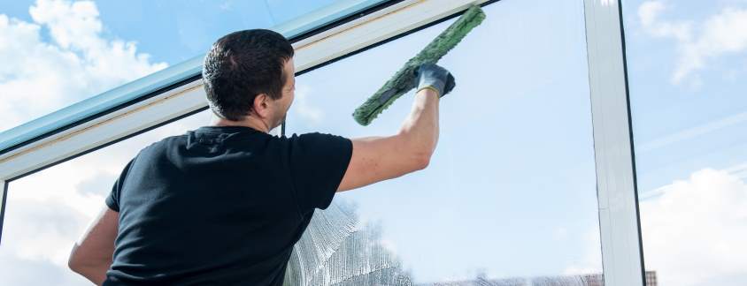 A quelle fréquence est-il utile de nettoyer ses vitres ?