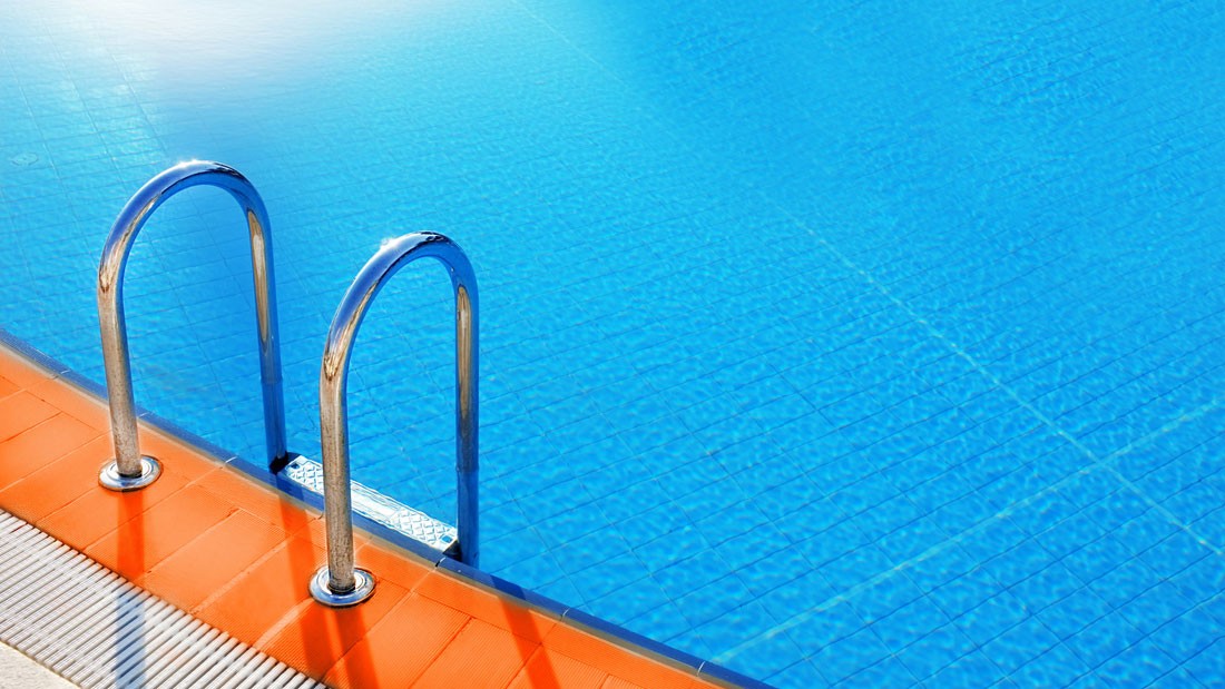 Comment traiter l’eau d’une piscine ?